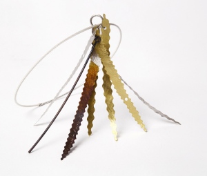 feathers.necklace1a.4300